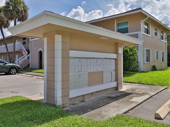 9930 Twin Lakes DR 7L, Coral Springs FL 33071