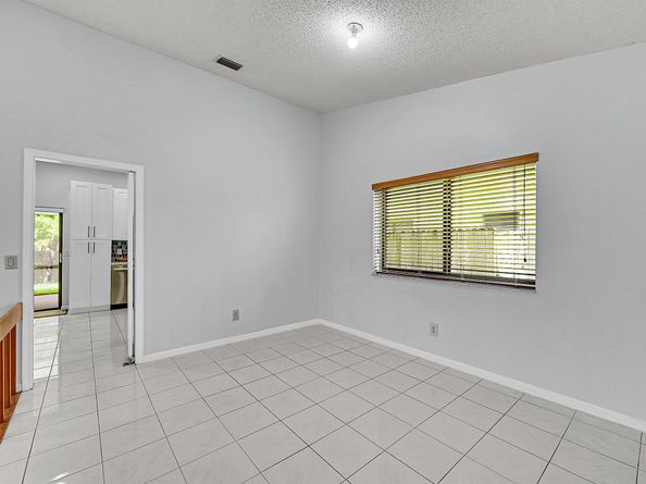 5450 Hawkes Bluff Avenue, Davie FL 33331