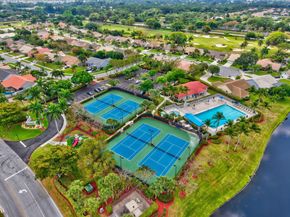5317 Oakmont Village Circle, Lake Worth FL 33463