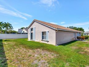 5317 Oakmont Village Circle, Lake Worth FL 33463