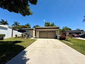 5416 San Roma Circle, Lake Worth FL 33467