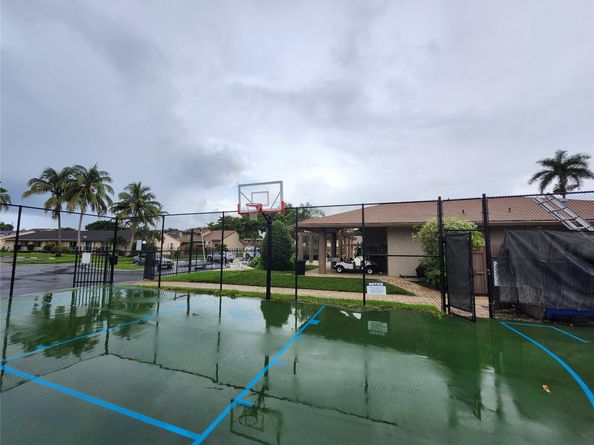 2156 SW 82nd Ave 2156, Davie FL 33324
