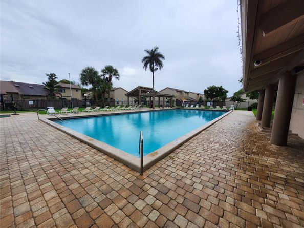 2156 SW 82nd Ave 2156, Davie FL 33324