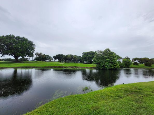 2156 SW 82nd Ave 2156, Davie FL 33324