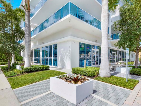 1 S Palmway 205, Lake Worth Beach FL 33460