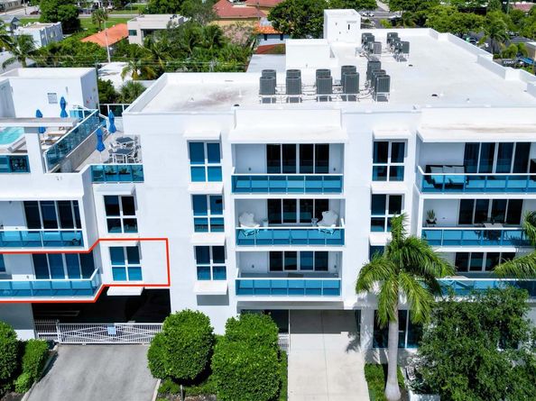 1 S Palmway 205, Lake Worth Beach FL 33460