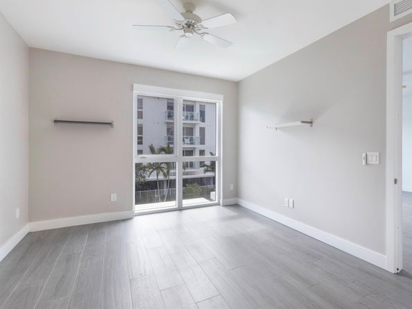 1 S Palmway 205, Lake Worth Beach FL 33460