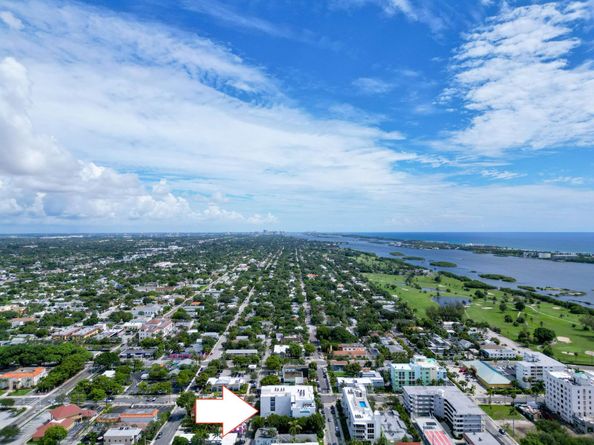 1 S Palmway 205, Lake Worth Beach FL 33460