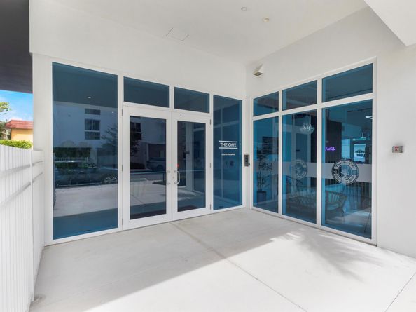 1 S Palmway 205, Lake Worth Beach FL 33460