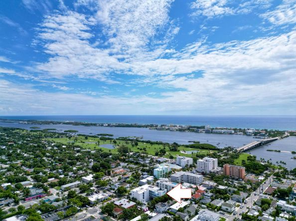 1 S Palmway 205, Lake Worth Beach FL 33460
