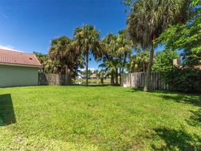 21320 Sawmill Ct, Boca Raton FL 33498