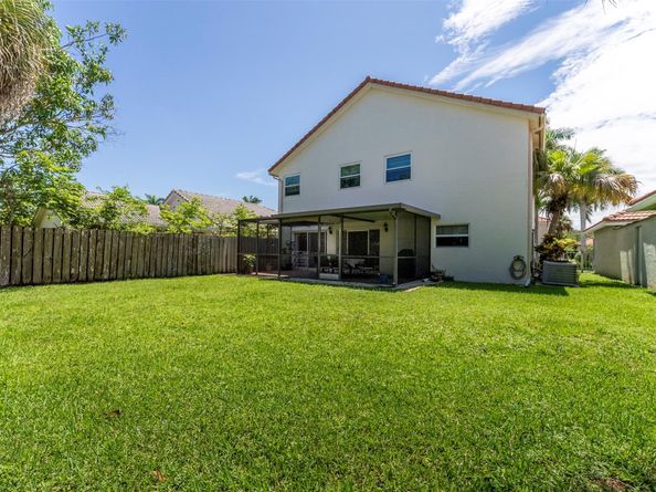 21320 Sawmill Ct, Boca Raton FL 33498