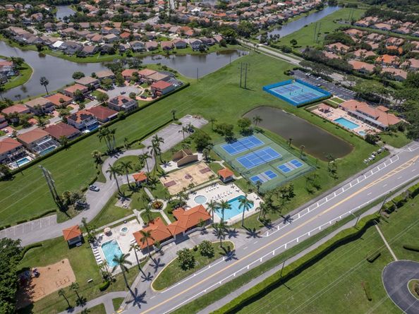 21320 Sawmill Ct, Boca Raton FL 33498