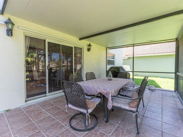 21320 Sawmill Ct, Boca Raton FL 33498