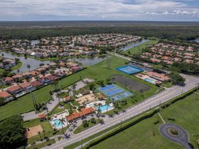 21320 Sawmill Ct, Boca Raton FL 33498