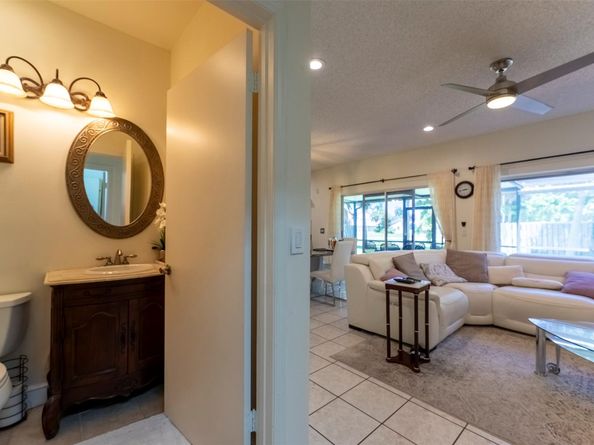 21320 Sawmill Ct, Boca Raton FL 33498