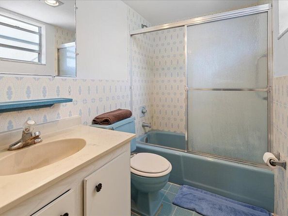 1124 NW 13th Street 120a, Boca Raton FL 33486