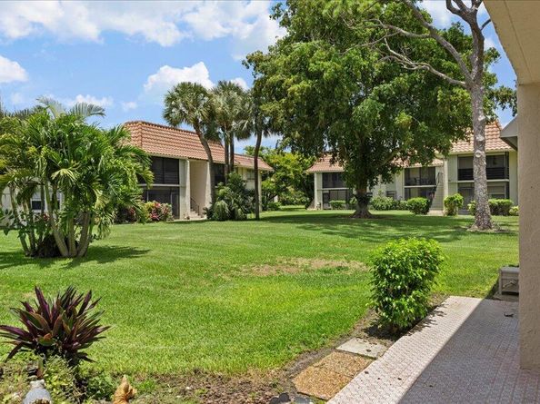 1124 NW 13th Street 120a, Boca Raton FL 33486