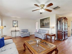 8201 NW 59th Ct, Tamarac FL 33321