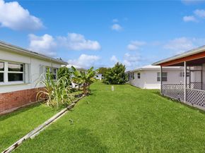 8201 NW 59th Ct, Tamarac FL 33321