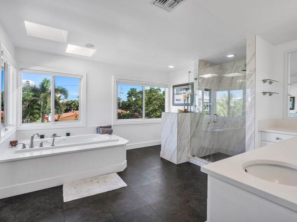 811 SE 31st Street, Boca Raton FL 33432