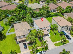 2738 Misty Oaks Circle Royal Circle, Royal Palm Beach FL 33411