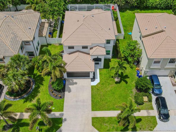 2738 Misty Oaks Circle Royal Circle, Royal Palm Beach FL 33411