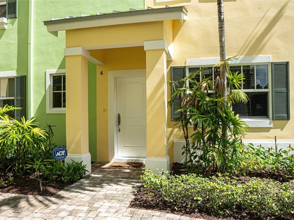 701 SE 16th St 4, Fort Lauderdale FL 33316
