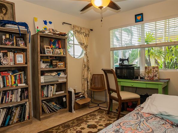 701 SE 16th St 4, Fort Lauderdale FL 33316