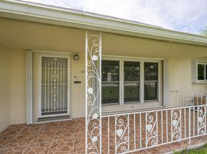 2750 SE 3rd Street, Pompano Beach FL 33062