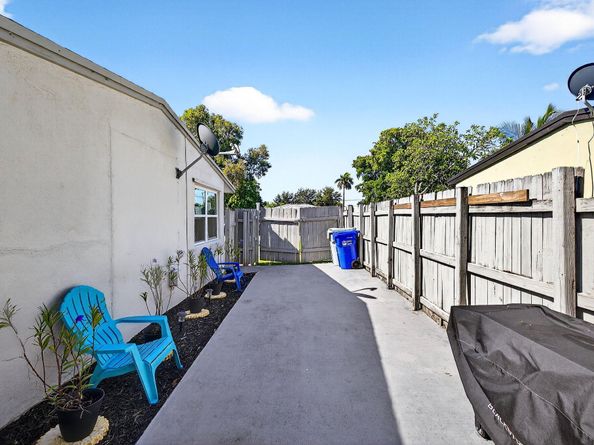 1473 NE 25 Street, Pompano Beach FL 33064