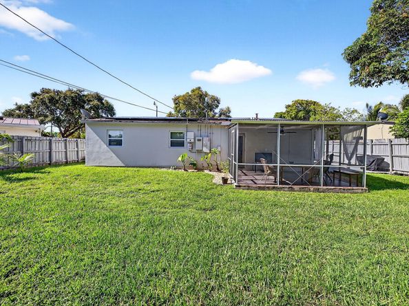 1473 NE 25 Street, Pompano Beach FL 33064