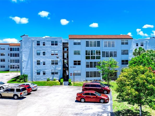 2860 Somerset Dr 404K, Lauderdale Lakes FL 33311