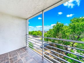 2860 Somerset Dr 404K, Lauderdale Lakes FL 33311