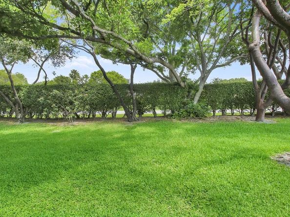 8273 Springtree Road, Boca Raton FL 33496