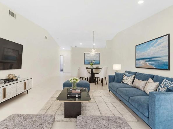 8273 Springtree Road, Boca Raton FL 33496