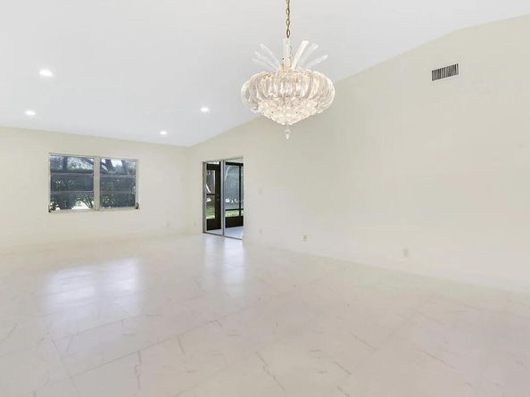 8273 Springtree Road, Boca Raton FL 33496