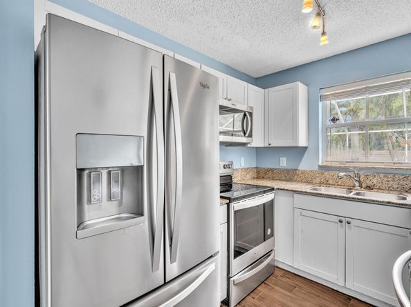 3083 W Buena Vista Drive, Margate FL 33063