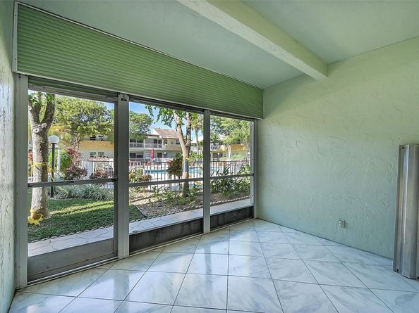 860 SE 6th Ave 304, Deerfield Beach FL 33441