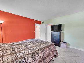 860 SE 6th Ave 304, Deerfield Beach FL 33441