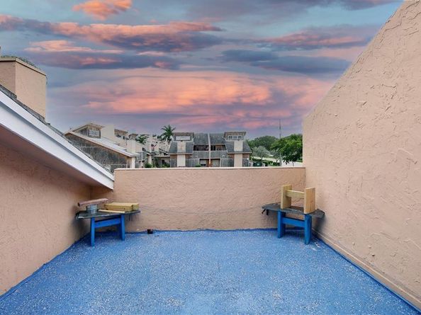 4087 Coral Springs Dr 2, Coral Springs FL 33065