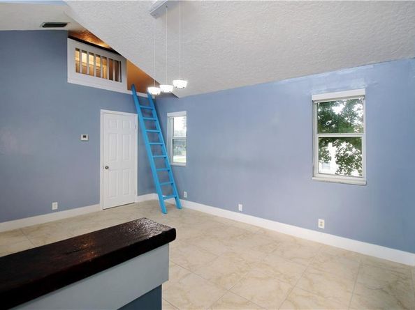 4087 Coral Springs Dr 2, Coral Springs FL 33065