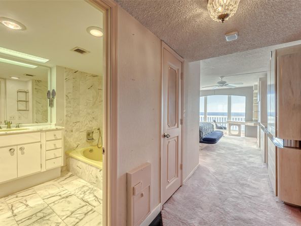 2200 S Ocean Ln 2202, Fort Lauderdale FL 33316