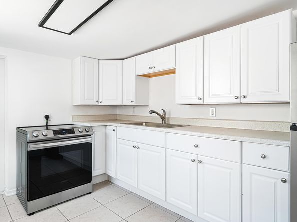 813 Avon Road, West Palm Beach FL 33401