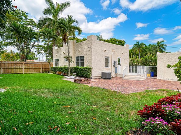 813 Avon Road, West Palm Beach FL 33401