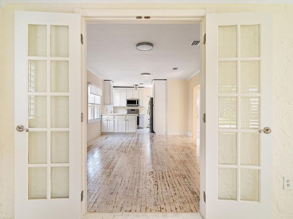 813 Avon Road, West Palm Beach FL 33401