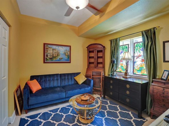 617 SW 2nd Drive, Pompano Beach FL 33060