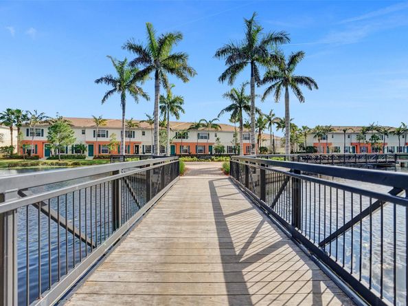 617 SW 2nd Drive, Pompano Beach FL 33060