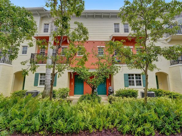 617 SW 2nd Drive, Pompano Beach FL 33060