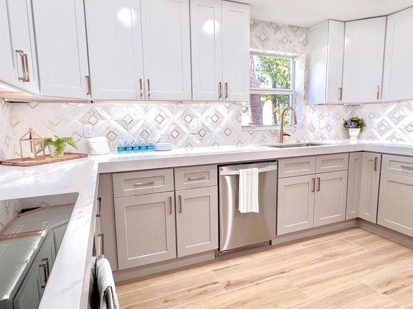 118 SW 9th Avenue, Delray Beach FL 33444